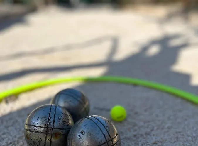 Proche De La De L'almanarre Appartement