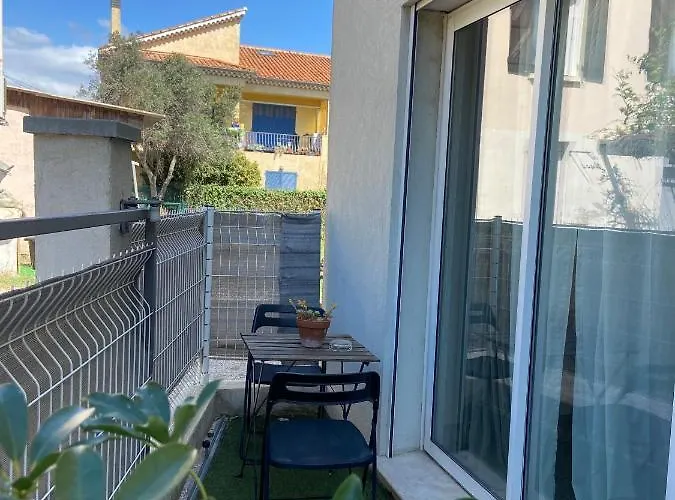 Proche De La De L'almanarre Apartment Hyeres